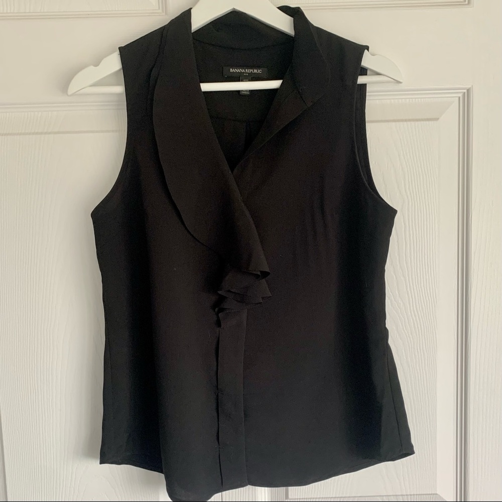 *Two for $15* Banana Republic Ruffle Blouse Size XS